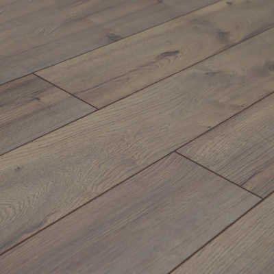 Ламинат Royce 12/33 Дуб Кайзер ROC77 (1,479 м2). Фотографии, цена, характеристики